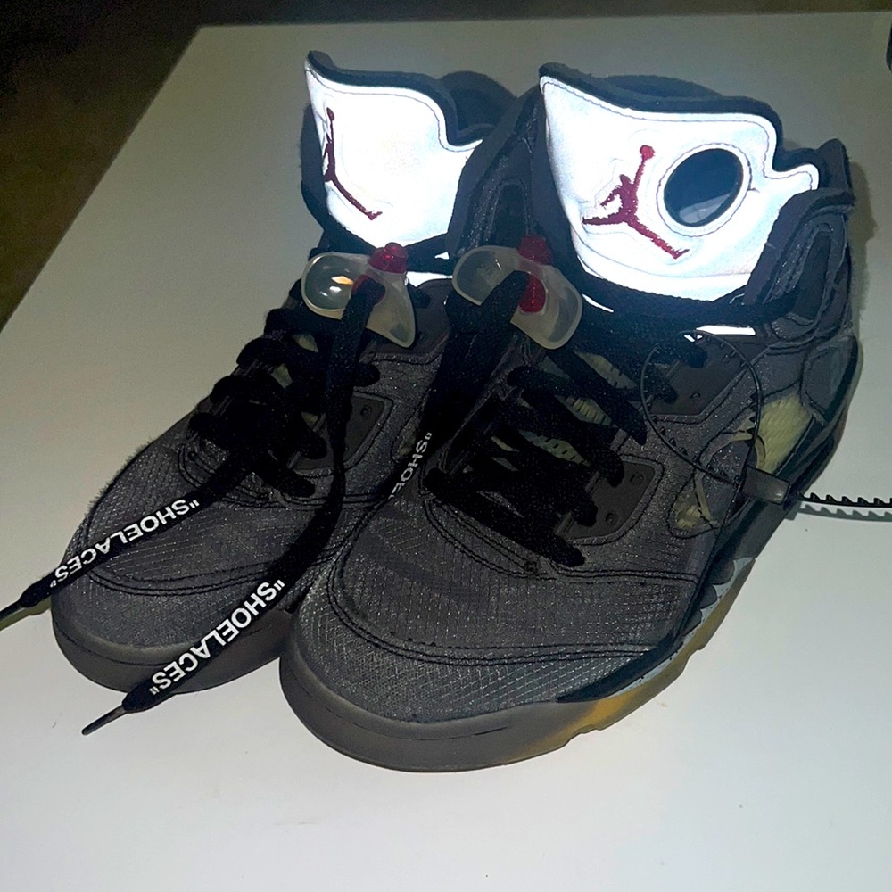 Authentic mens 2020 off-white x air Jordan 5 retro SP muslin sneaker shoe size 7